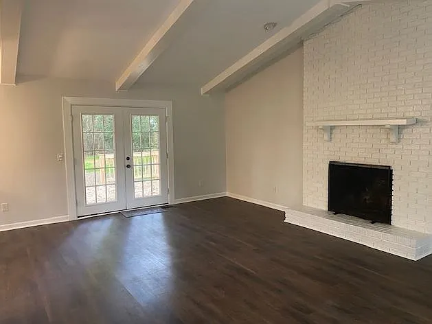 104 Melanie Ln — Photo 4