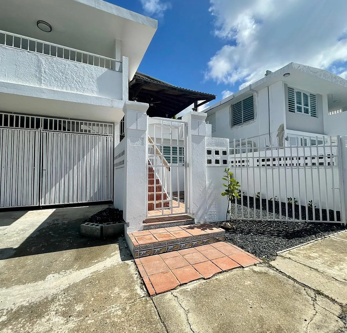 2 bed, 1.0 bath, 1200 sqft, $1,300 — Photo 3