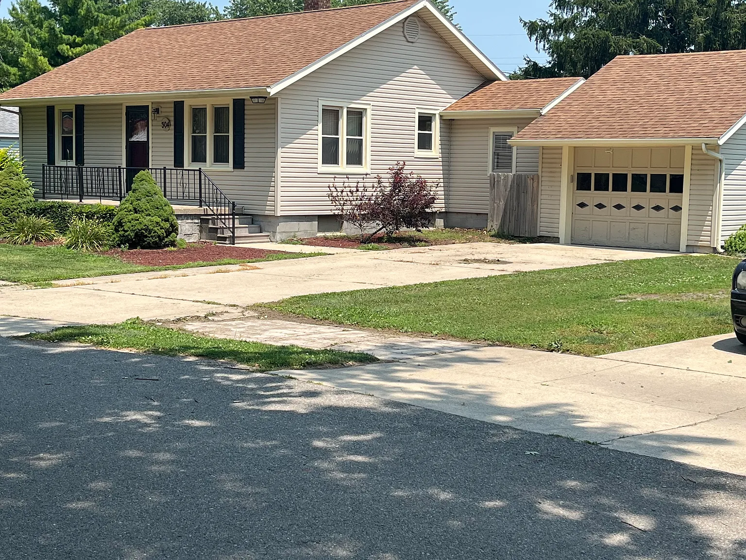 2 bed, 864 sqft, $1,400 — Photo 2
