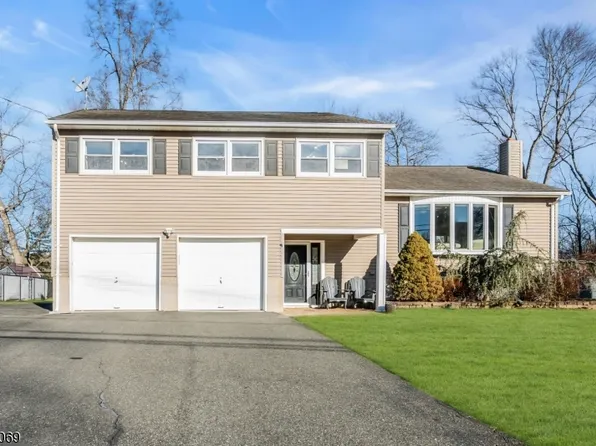 28 Toby Dr, Roxbury Twp., NJ 07876