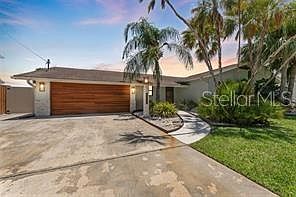 1st image of 8720 HICKORYWOOD LANE