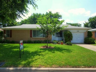 1209 Harrison Ln, Hurst, TX, 76053