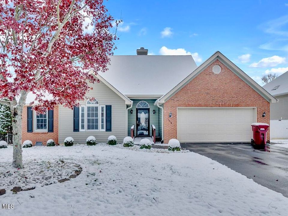 1st image of 1215 College Heights Dr