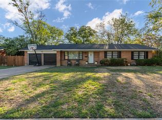 2109 Charboneau Dr, Waco, TX 76710