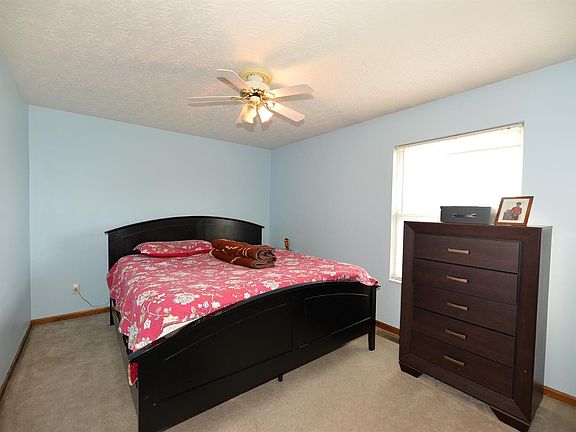 3rd image of 6773 Weston Ct