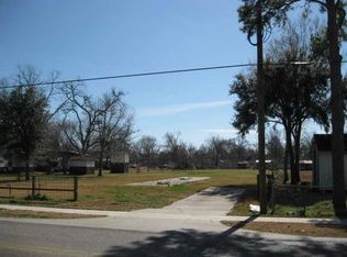 5230 Pine Ave, Pasadena, TX 77503