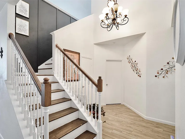 9503 Lerin Ln — Photo 13