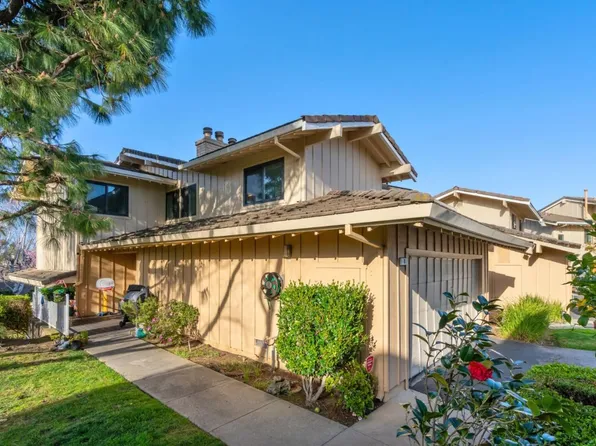 7 Calypso Ln, San Carlos, CA 94070