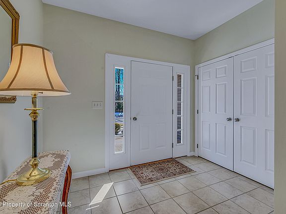 2nd image of 42 Wyndham Rd