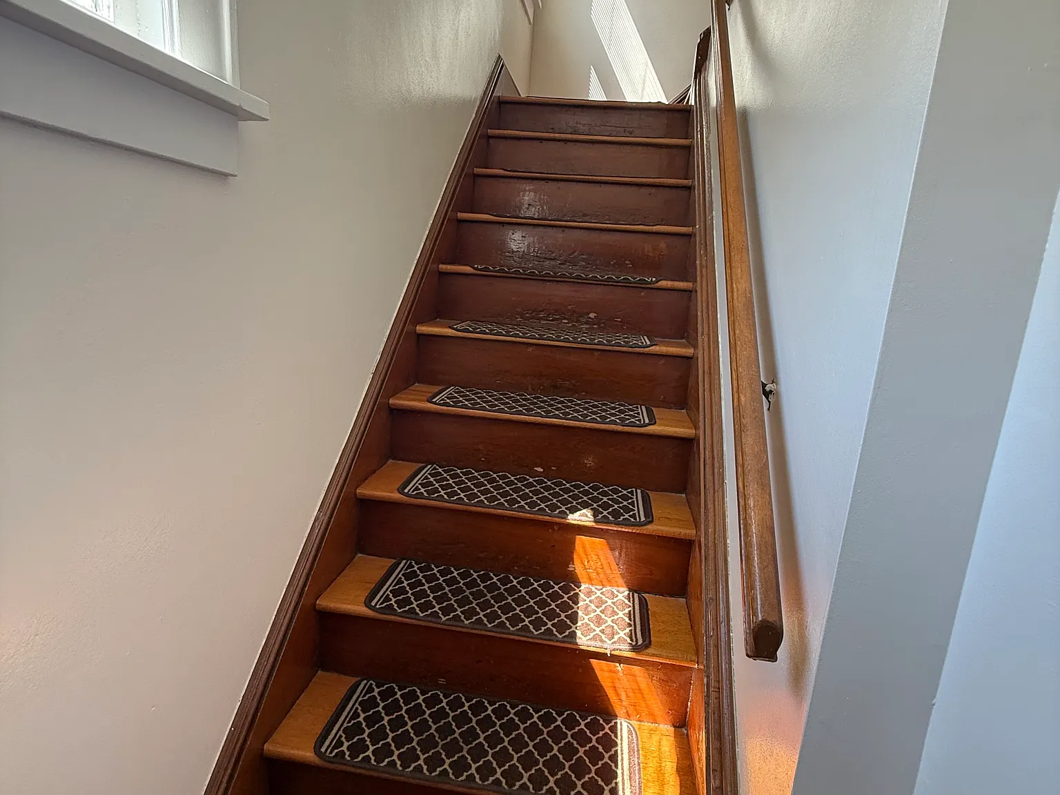 2 bed, 1200 sqft, $2,400 — Photo 3