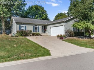 1821 Hickory Hills Blvd, Howell, MI
