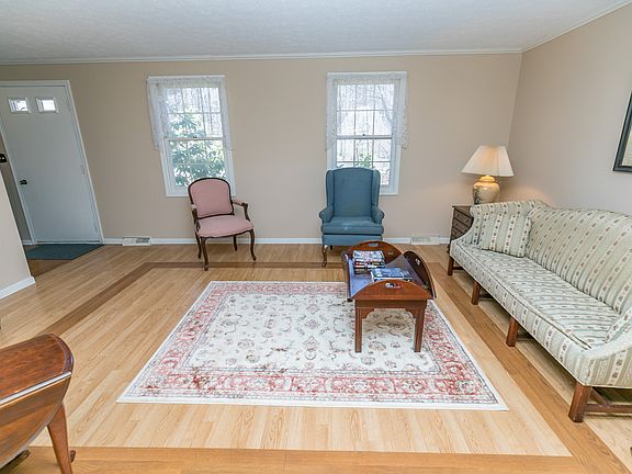 2nd image of 8843 E Pilgrim Dr