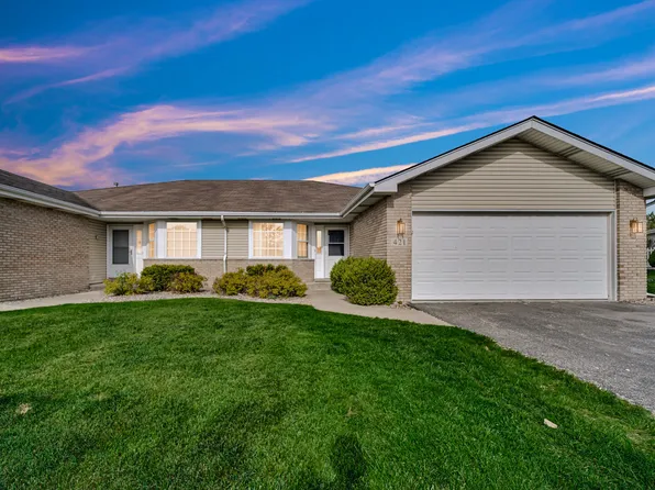 421 Clinton St, Lowell, IN 46356