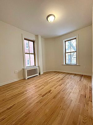 3rd image of 416 E 65th St APT 2I