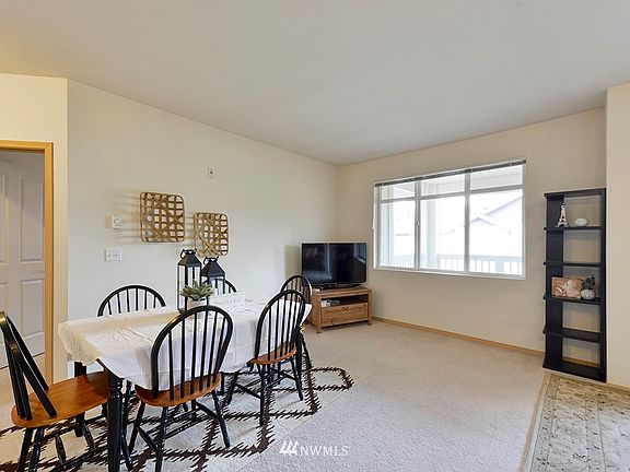 5th image of 23908 NE 115th Lane #304-1