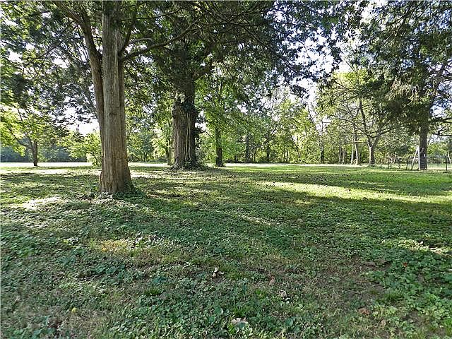 2nd image of 3418 Brick Church Pike