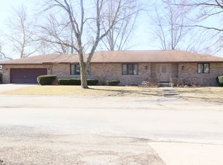 313 W Hamilton St, Odell, IL 60460