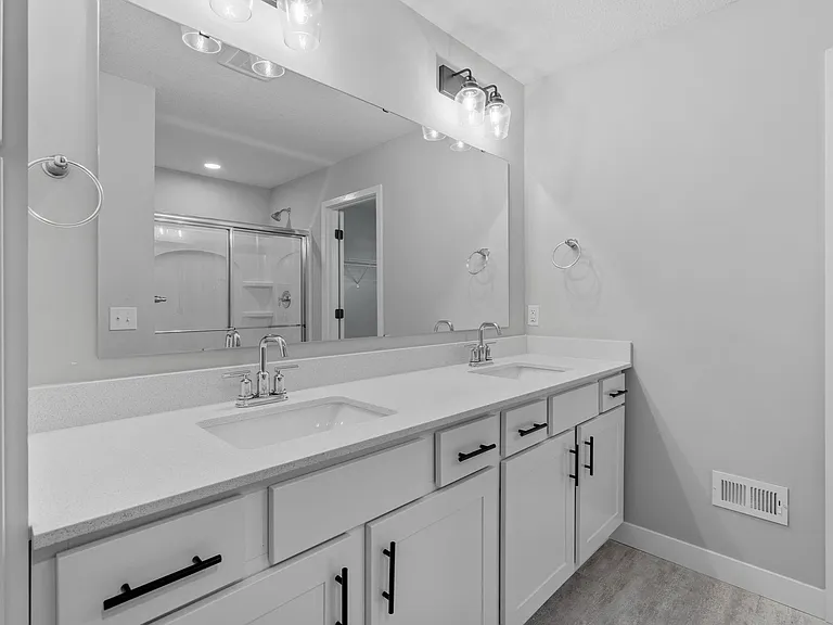 10410 Robinwood Rd — Photo 9