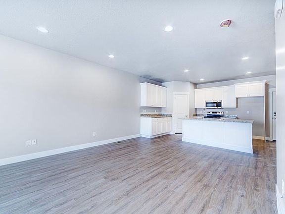 4th image of 4415 W Glendon Dr