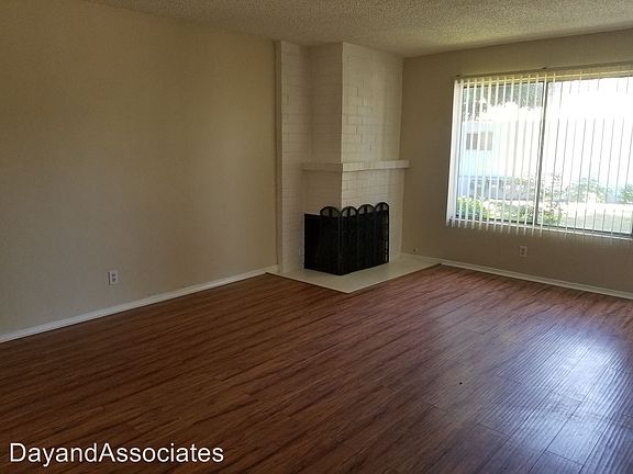 3rd image of 10117 Gunn Ave APT F3