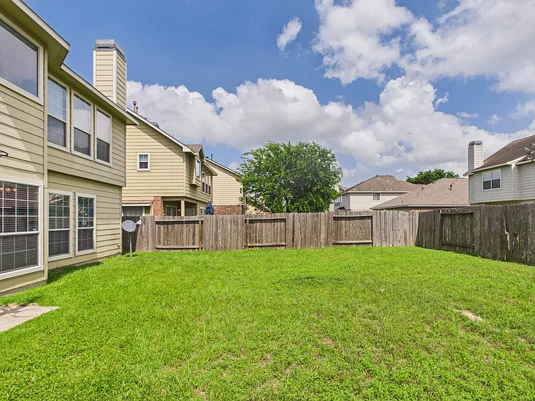 17143 Deaton Mill Dr — Photo 34