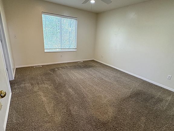 5th image of 4507 W Redwood Dr