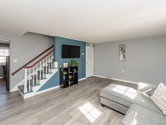 5th image of 3920 Brendan Ln #H614