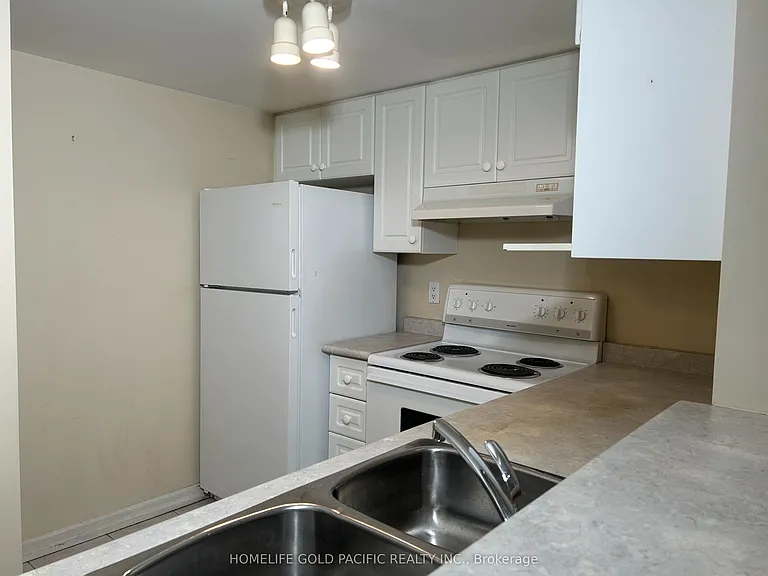160 Wellington St E #310 — Photo 6