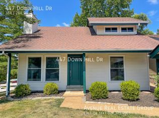 447 Down Hill Dr, Ballwin, MO