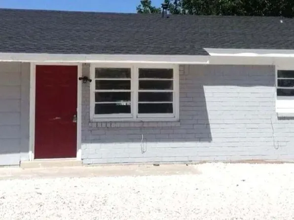 1710 E Dartmouth St, Lubbock, TX 79403