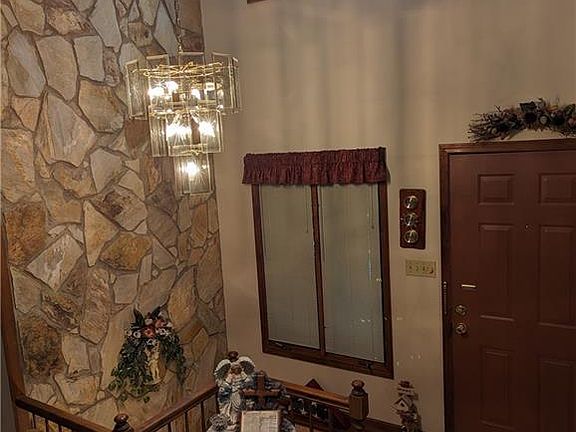 5th image of 7234 Oakwood Ct