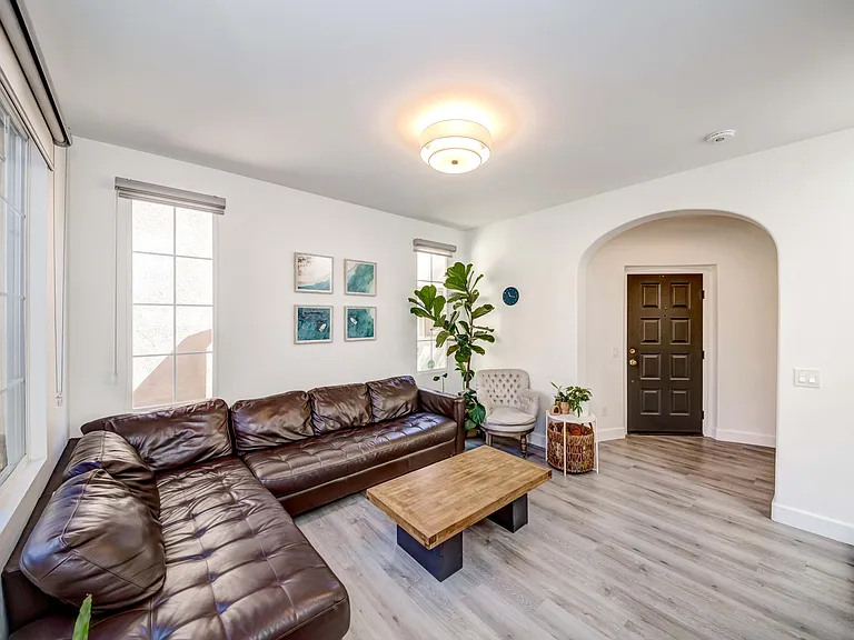 68 Alevera St — Photo 4
