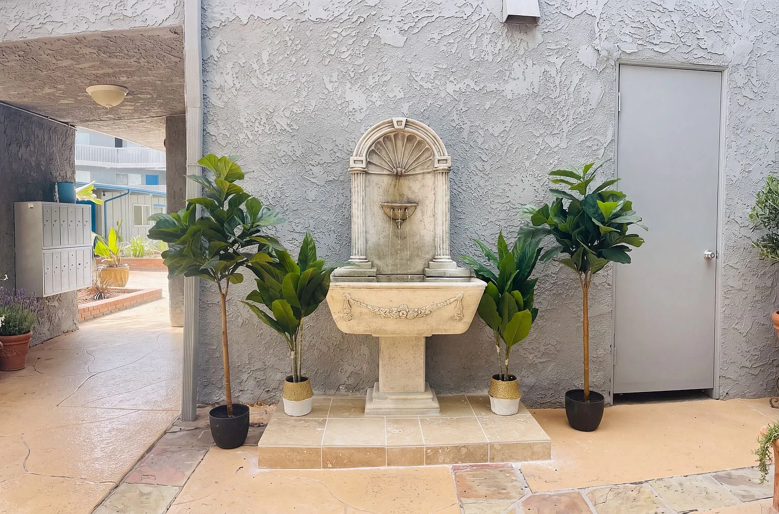 Torrance Terrace — Photo 4