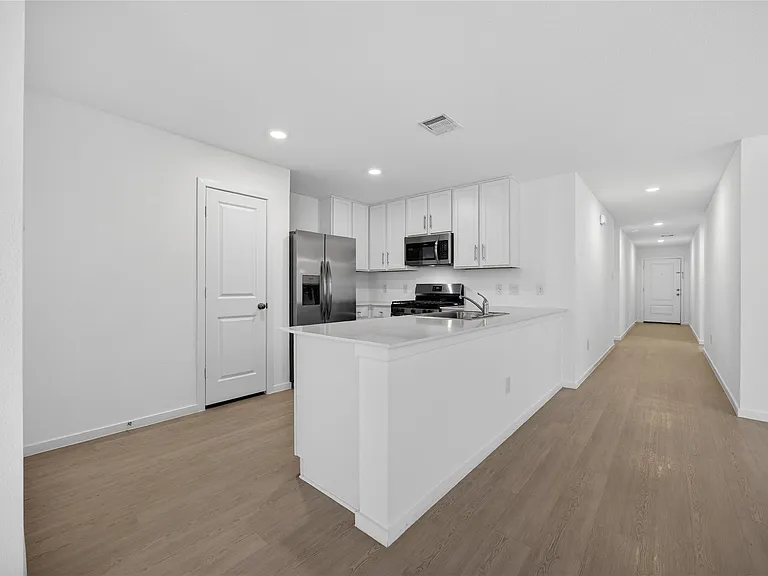 6523 Water Oak Green Ln — Photo 11