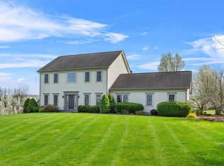 38 Old Cross Rd, Warwick, NY 10990