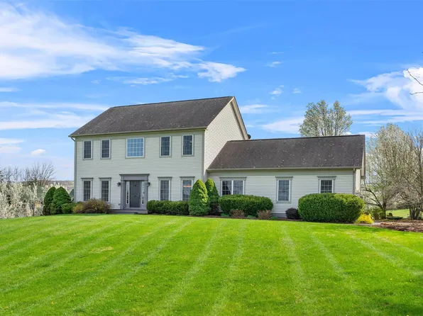 38 Old Cross Road, Warwick, NY 10990