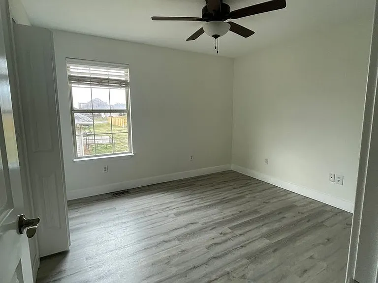 1009 N 24th St #1011 — Photo 12