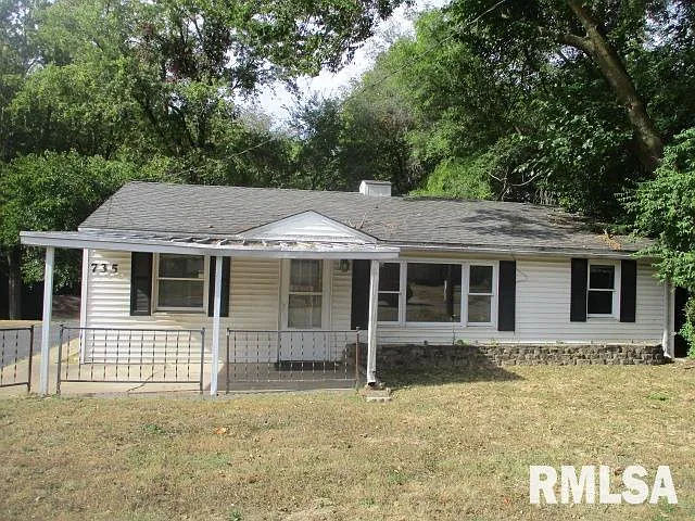 735 N Limestone Ln photo 1