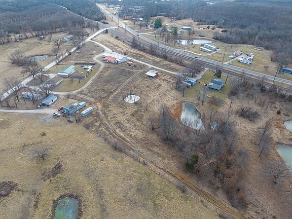 5th image of 1075 County Road 1245
