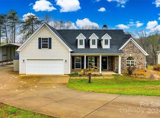 2692 Gradys Ground Dr, Mc Connells, SC 29726