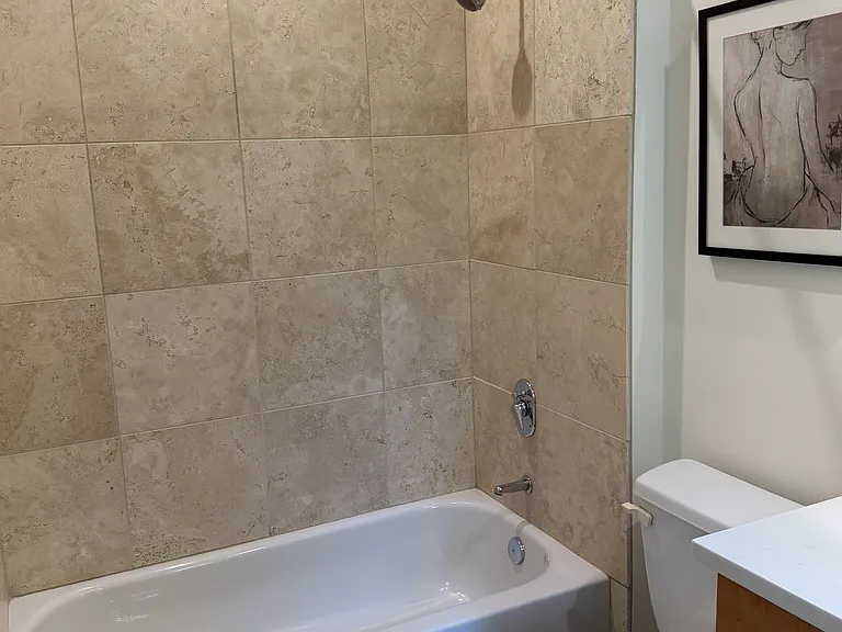 1205 Kinney Ave #1205G — Photo 12