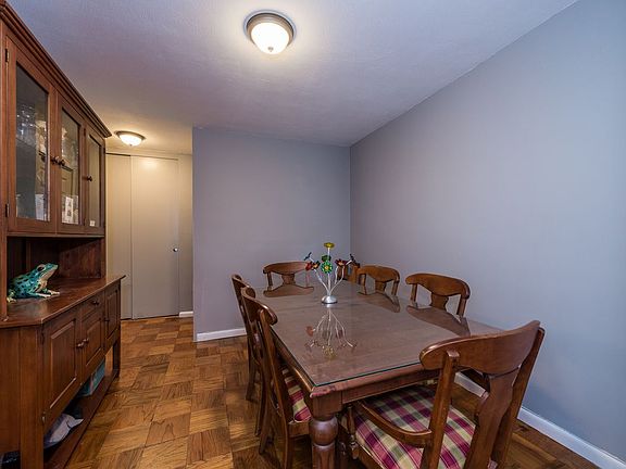 3rd image of 70-25 Yellowstone Blvd APT 3T