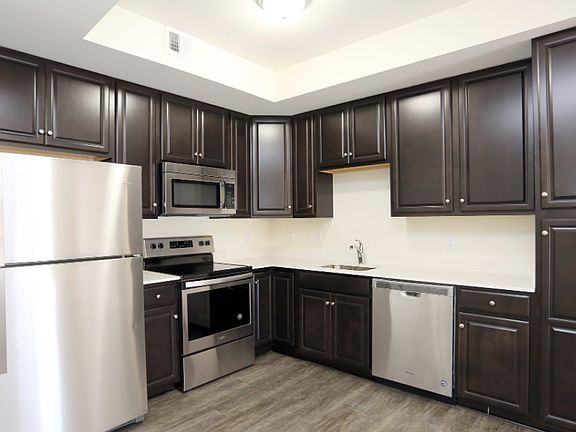 4th image of 1051 College Rd #133