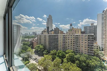 382 Central Park West