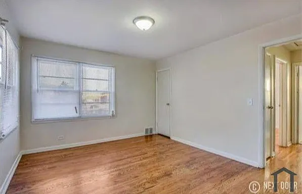 2 bed, 900 sqft, $2,400 — Photo 4