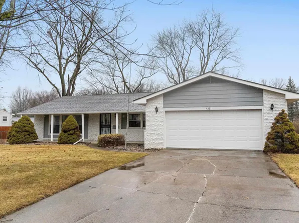 4221 Lynwood Ct, Fort Wayne, IN 46815