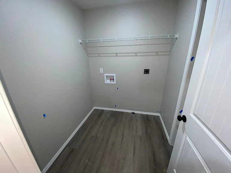 406 E Wright St — Photo 9