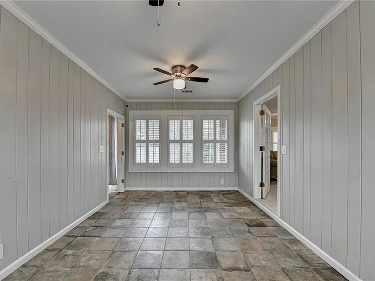 8 Highland Ln — Photo 25