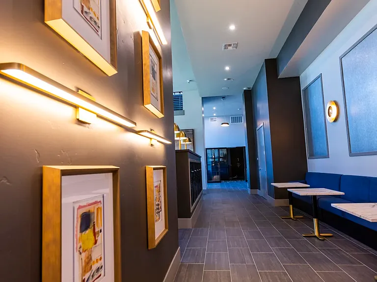 Zeta Luxury Apartments — Photo 17