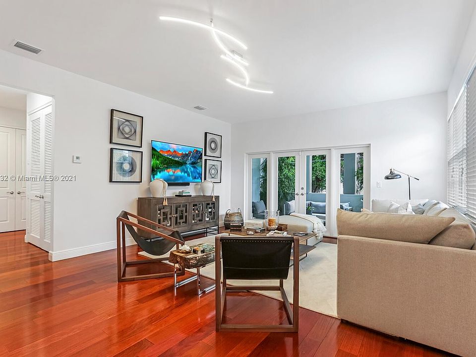1st image of 502 Loretto Ave #30